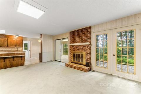 5143 Morrison Dr, Hickory, NC 28602 photo 5