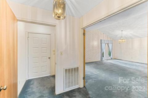 5143 Morrison Dr, Hickory, NC 28602 photo 17