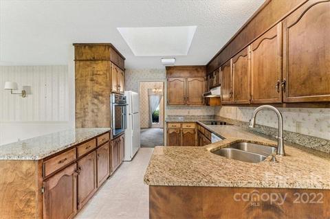 5143 Morrison Dr, Hickory, NC 28602 photo 8