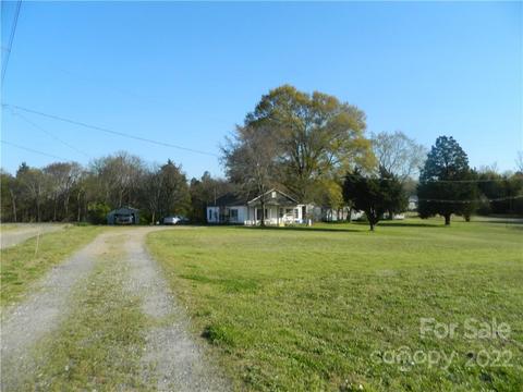 12808 N Tryon St, Charlotte, NC 28262