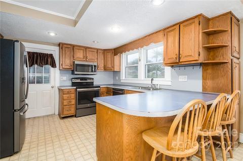 2469 Nc 10 Hwy, Conover, NC 28613 photo 11