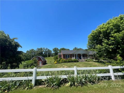 122 Dula Rd, Spruce Pine, NC 28777 photo 2