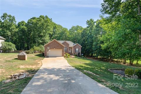 5749 Cedar Run Dr, Denver, NC 28037 photo 3