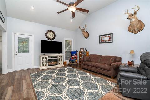 5749 Cedar Run Dr, Denver, NC 28037 photo 5