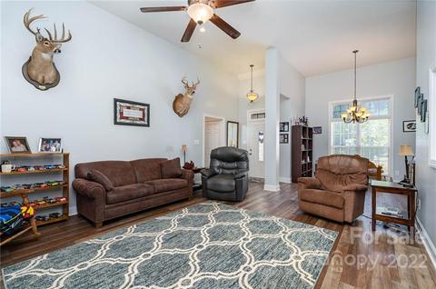 5749 Cedar Run Dr, Denver, NC 28037 photo 4