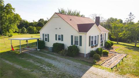 118 Baxter St, Morganton, NC 28655 photo 3