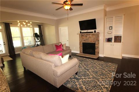 1028 Jack Pine Rd, Clover, SC 29710 photo 4