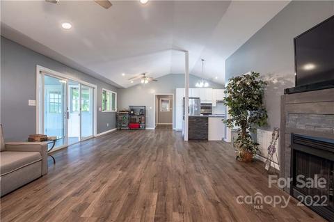 1003 St Davids St, Conover, NC 28613 photo 8