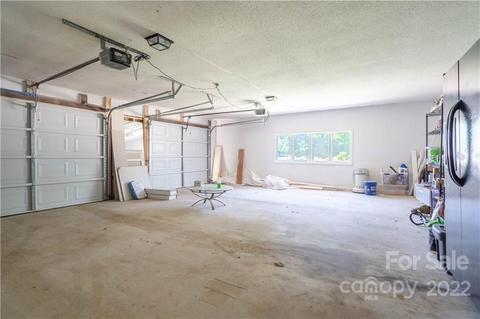1003 St Davids St, Conover, NC 28613 photo 23