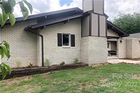 1003 St Davids St, Conover, NC 28613 photo 3