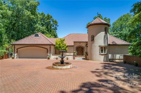 140 Jericho Dr, Tryon, NC 28782 photo 3