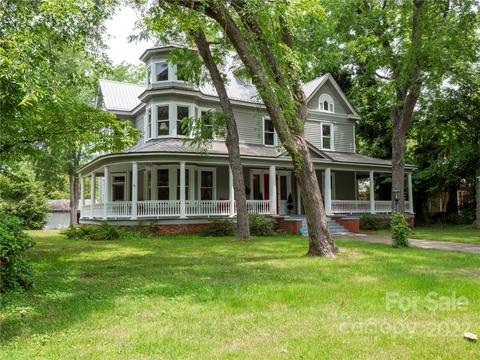 303 E Houston St, Monroe, NC 28112 photo 2