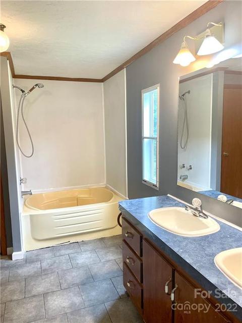 1255 Colonial Rd, Clover, SC 29710 photo 8