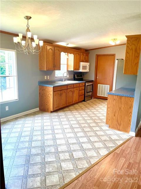 1255 Colonial Rd, Clover, SC 29710 photo 4