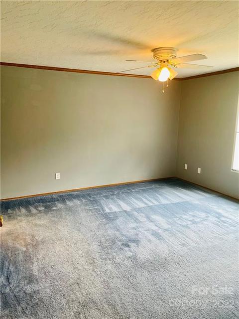 1255 Colonial Rd, Clover, SC 29710 photo 10