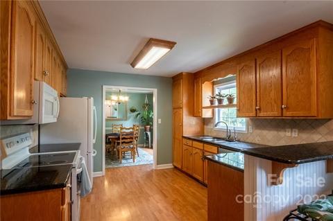 731 Pinehaven Cir, Clover, SC 29710 photo 15