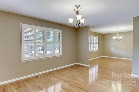8 Lynnette Dr, Fairview, NC 28730 photo 17