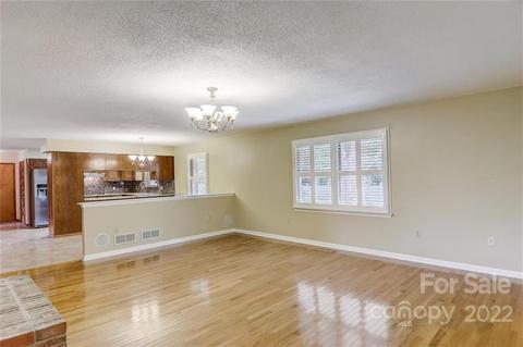 8 Lynnette Dr, Fairview, NC 28730 photo 8