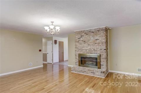 8 Lynnette Dr, Fairview, NC 28730 photo 6