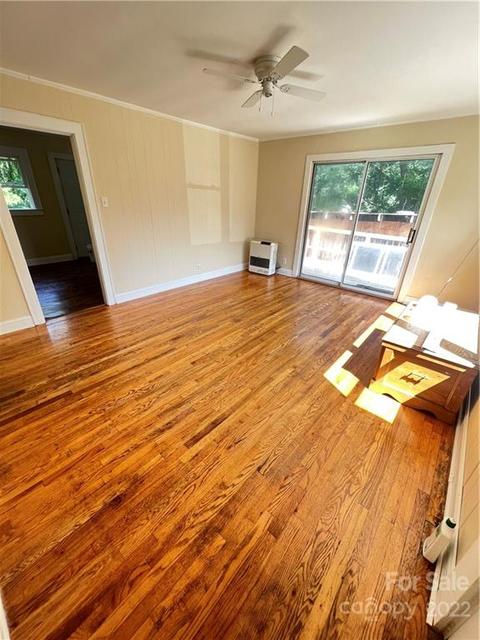32 Duncan St, Spruce Pine, NC 28777 photo 4