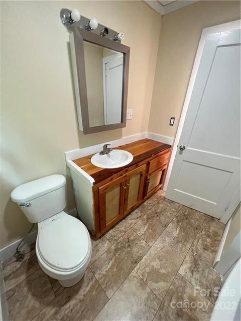 32 Duncan St, Spruce Pine, NC 28777 photo 8