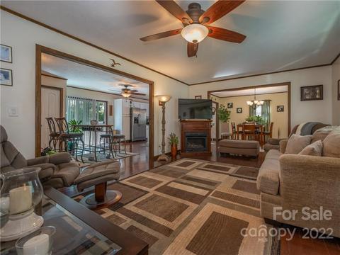 621 Roper Rd, Flat Rock, NC 28731 photo 6