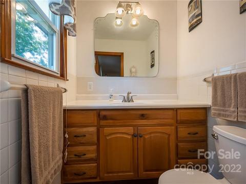 621 Roper Rd, Flat Rock, NC 28731 photo 17