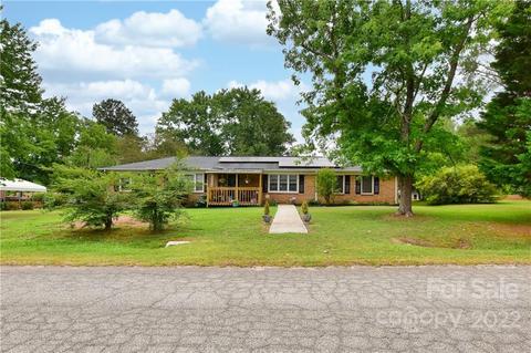 1774 Deaton Dr, Lancaster, SC 29720 photo 1