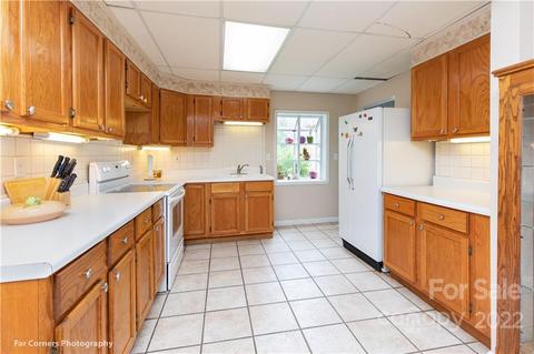 260 Willets Rd, Sylva, NC 28779 photo 6