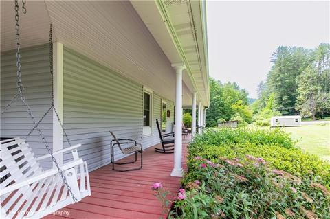 260 Willets Rd, Sylva, NC 28779 photo 4