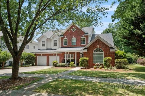 9830 Willow Leaf Ln, Cornelius, NC 28031 photo 2
