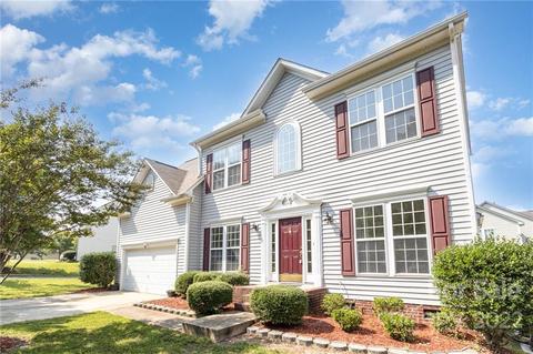 12007 Cheviott Hill Ln, Charlotte, NC 28213