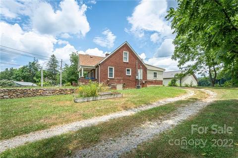 341 Morgan Rd, Hendersonville, NC 28739