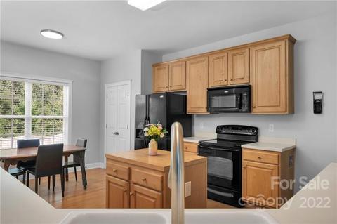 1001 Oakstone Dr, Monroe, NC 28110 photo 10