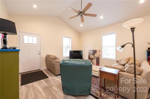 1080 33rd Avenue Ne Loop NE, Hickory, NC 28601 photo 8