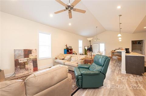1080 33rd Avenue Ne Loop NE, Hickory, NC 28601 photo 6