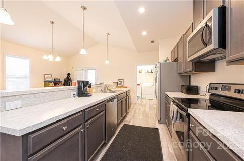 1080 33rd Avenue Ne Loop NE, Hickory, NC 28601 photo 16