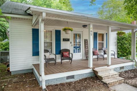 407 E 11th St, Kannapolis, NC 28083 photo 6