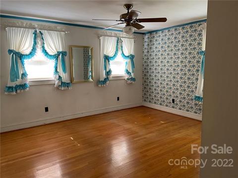 53 E Glenview St, Marion, NC 28752 photo 11