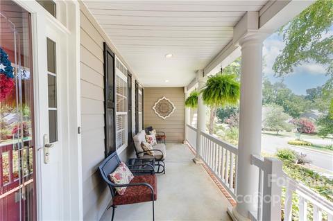 21261 Summerbrook Dr, Cornelius, NC 28031 photo 4