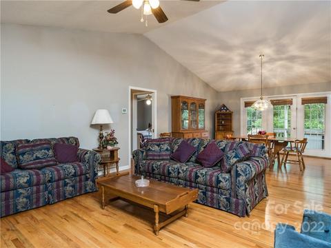 7 Pheasant Dr, Fairview, NC 28730 photo 9