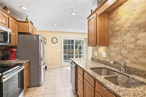 103 Noble Rd, Fairview, NC 28730 photo 10