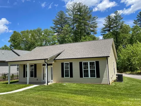 420 Eagles Lndg, Morganton, NC 28655
