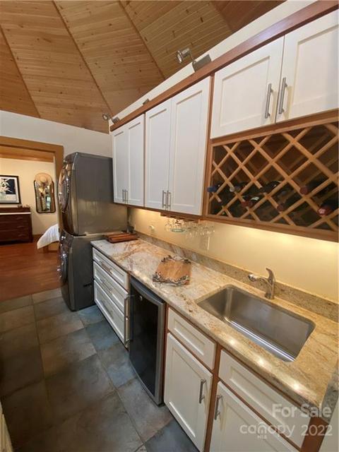 2073 Buck Mountain Rd, Purlear, NC 28665 photo 7