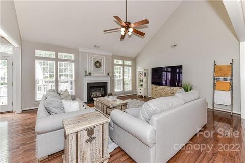 545 Fair Oaks Dr, Fort Mill, SC 29708 photo 8