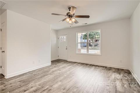 275 E Steele St, Salisbury, NC 28144 photo 3