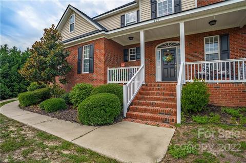 609 Sunrise Farm Ct, Lexington, SC 29073