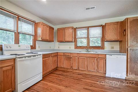184 Tilson Dr, Mars Hill, NC 28754 photo 11