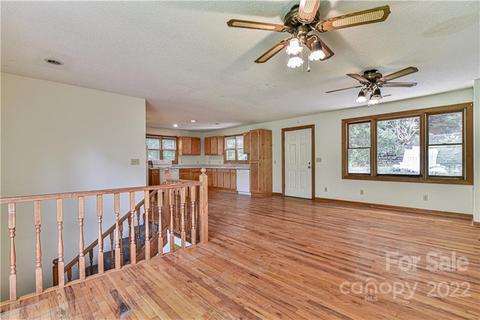 184 Tilson Dr, Mars Hill, NC 28754 photo 7