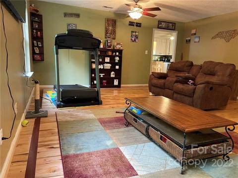 1622 Silver St, Morganton, NC 28655 photo 10
